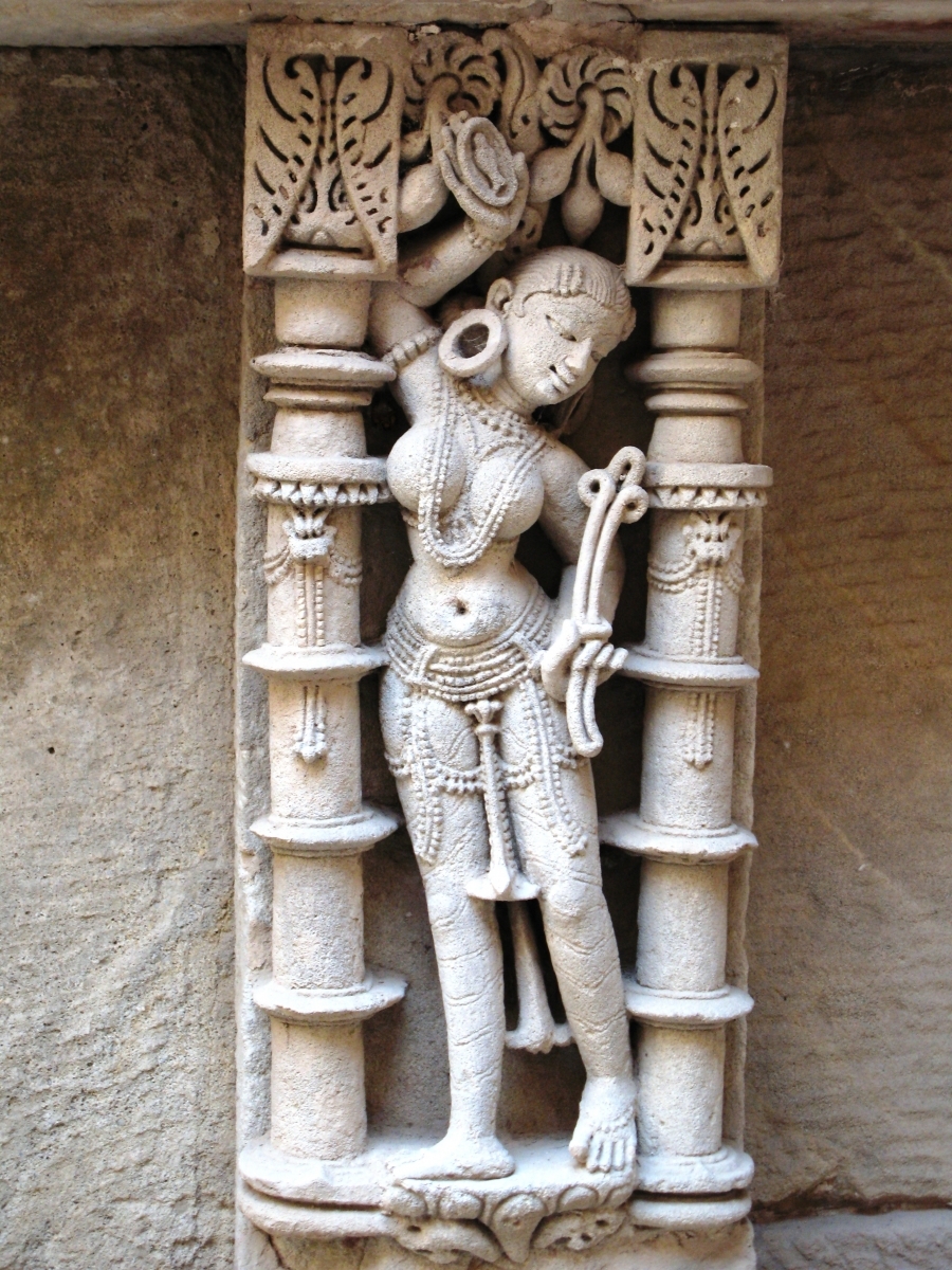 Sculptures Of Apsarās And Other Celestial Women At Rani Ki Vav Sahapedia 